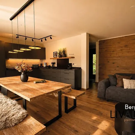 Berghouse بيت للعطل *